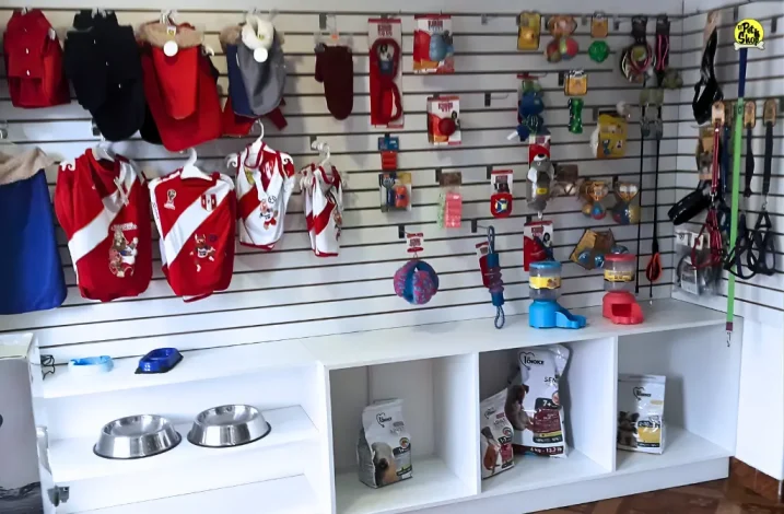 Visita el Pet Shop confiable para perros en Miraflores.